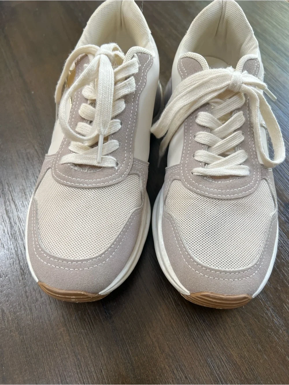 Vintage Havana Cream and Gold Star Lace-Up Sneakers